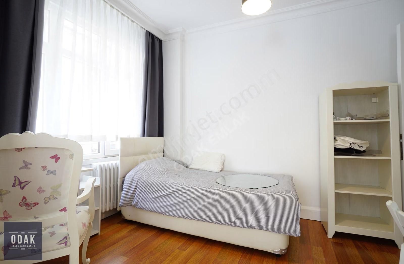 Odak'tan Moda Burnu'nda Tamamen Yenilenmiş Mobilyalı 3+1 - Görsel 10