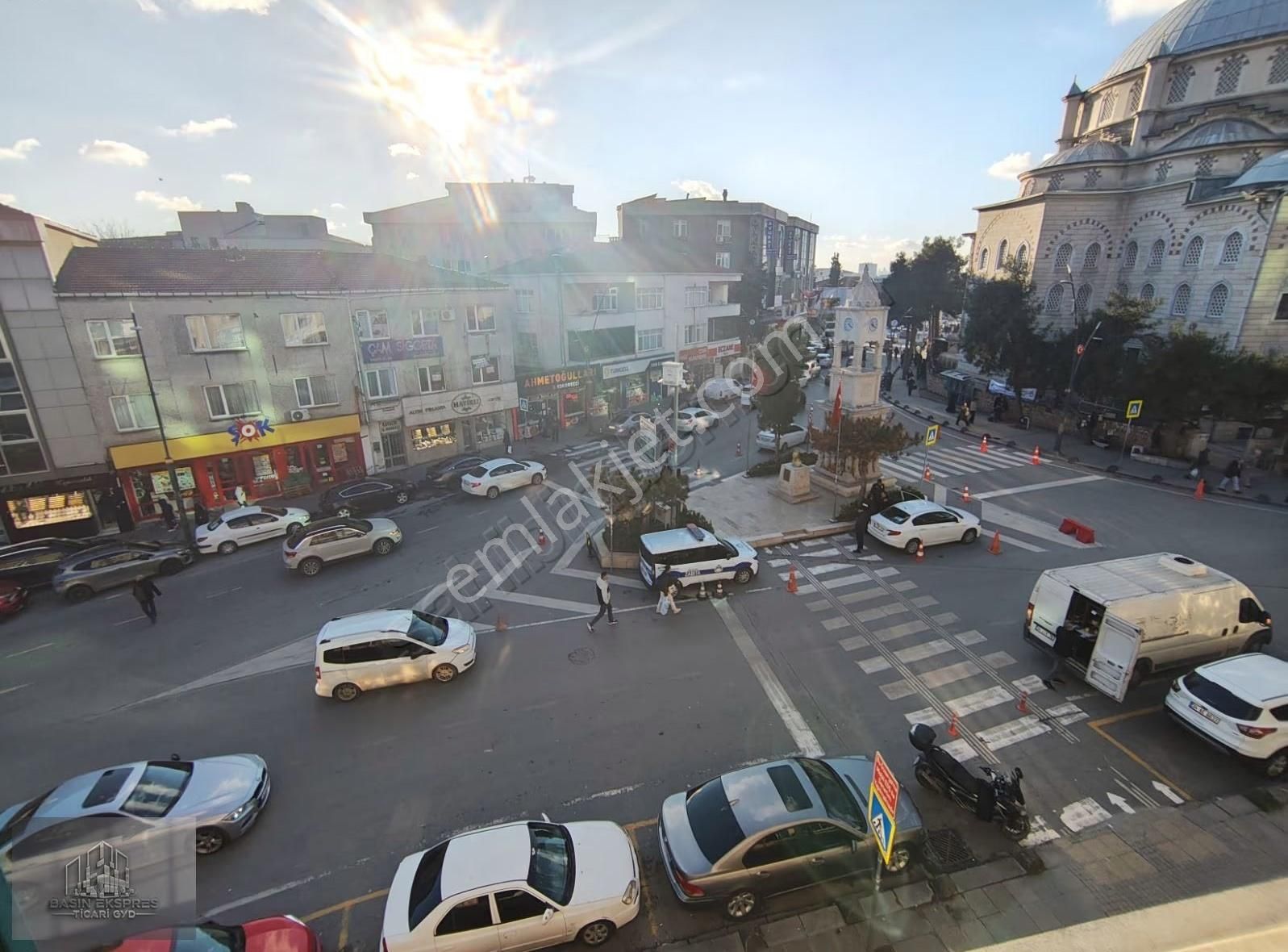 Sulyapıdan Güneşli Meydanda Tabela Değeri Yüksek Kiralık Ofis - Görsel 6