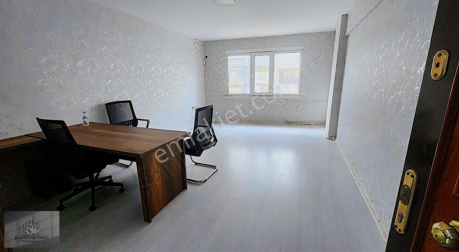 Sulyapıdan Meydanda Kiralik Ofis - Görsel 7