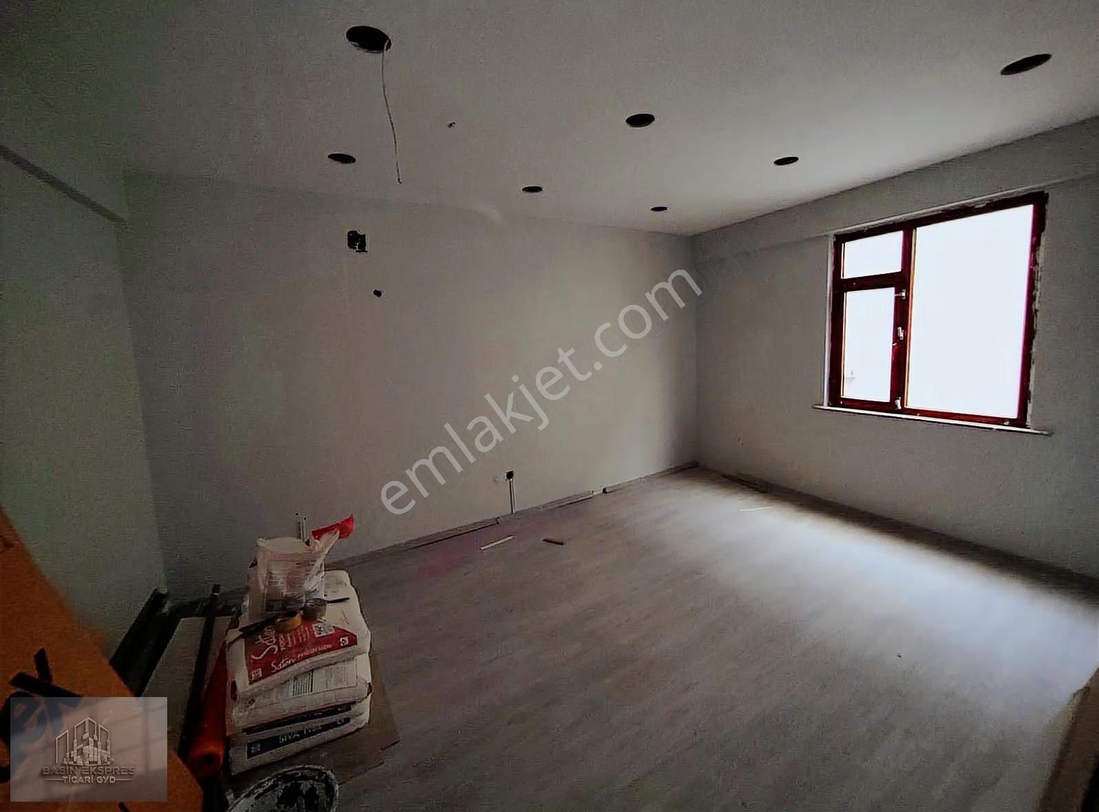 Sulyapıdan Güneşli Meydanda 1+1 50 M2 Kiralık Ofis - Görsel 13
