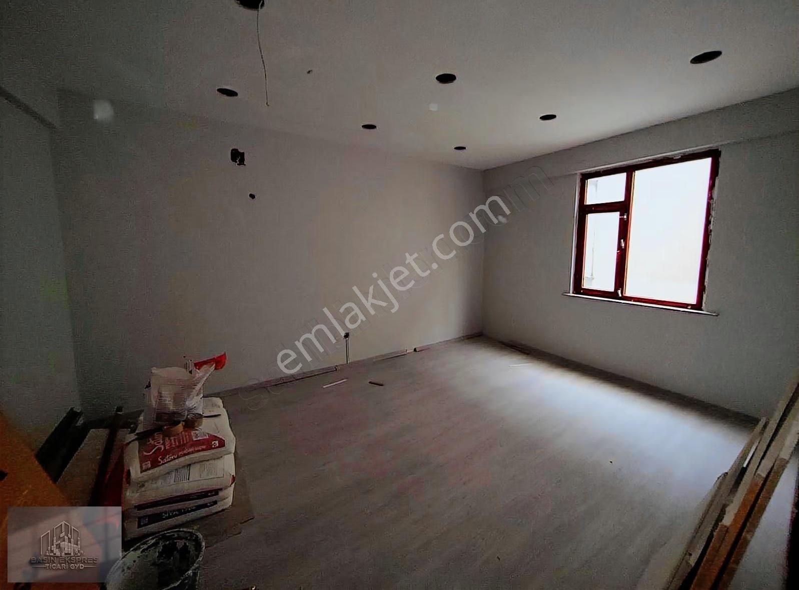 Sulyapıdan Güneşli Meydanda 1+1 50 M2 Kiralık Ofis - Görsel 2