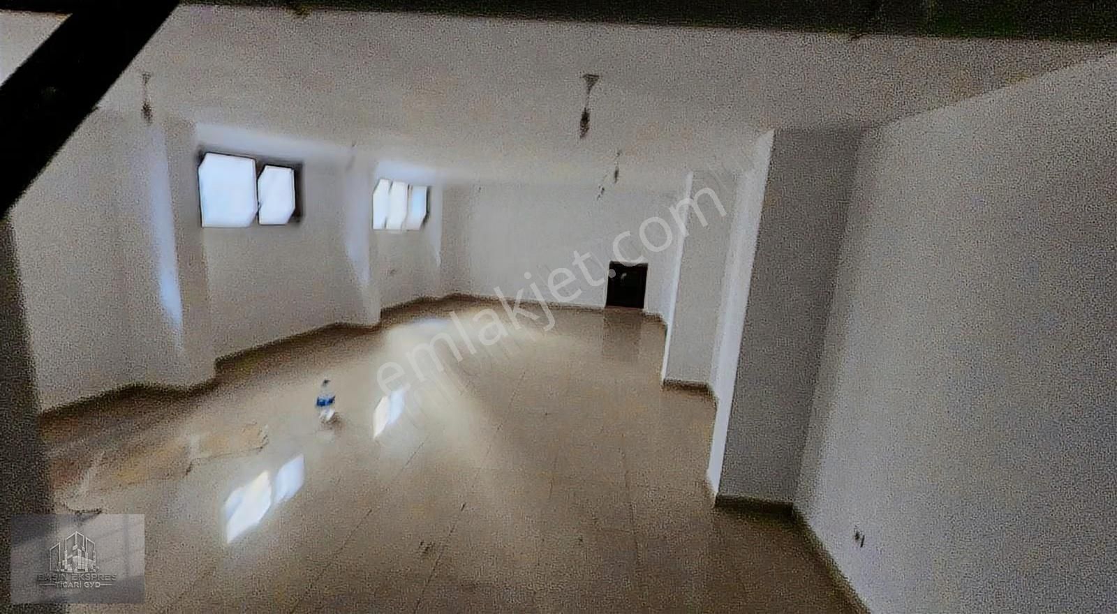 Sulyapıdan Kiralik İskanli 160 M2 Dükkan - Görsel 4