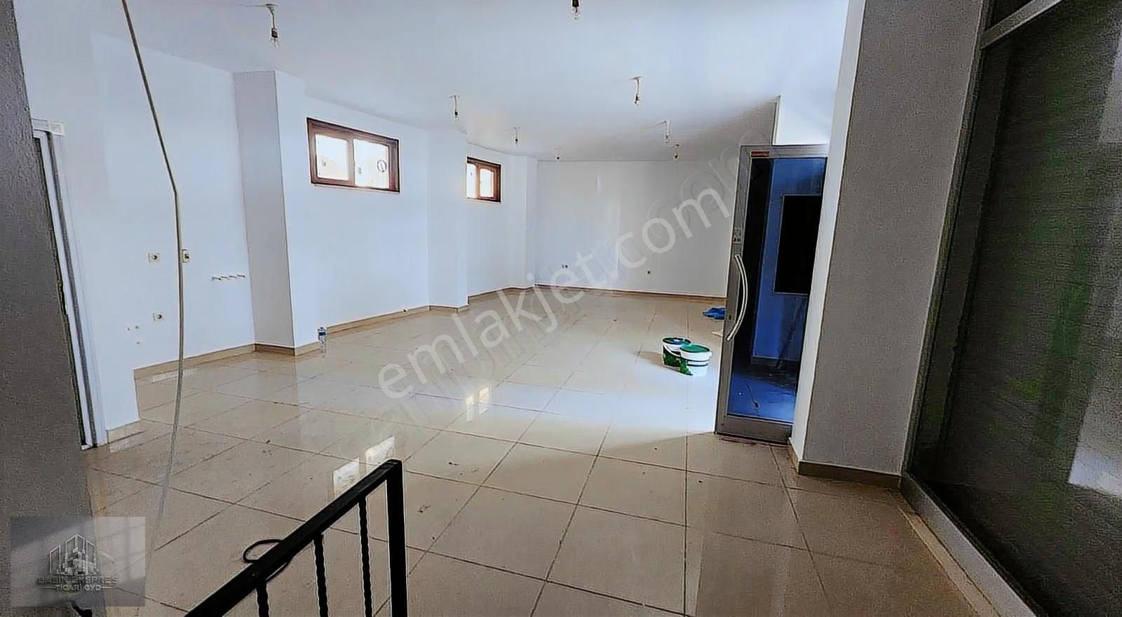 Sulyapıdan Kiralik İskanli 160 M2 Dükkan - Görsel 16