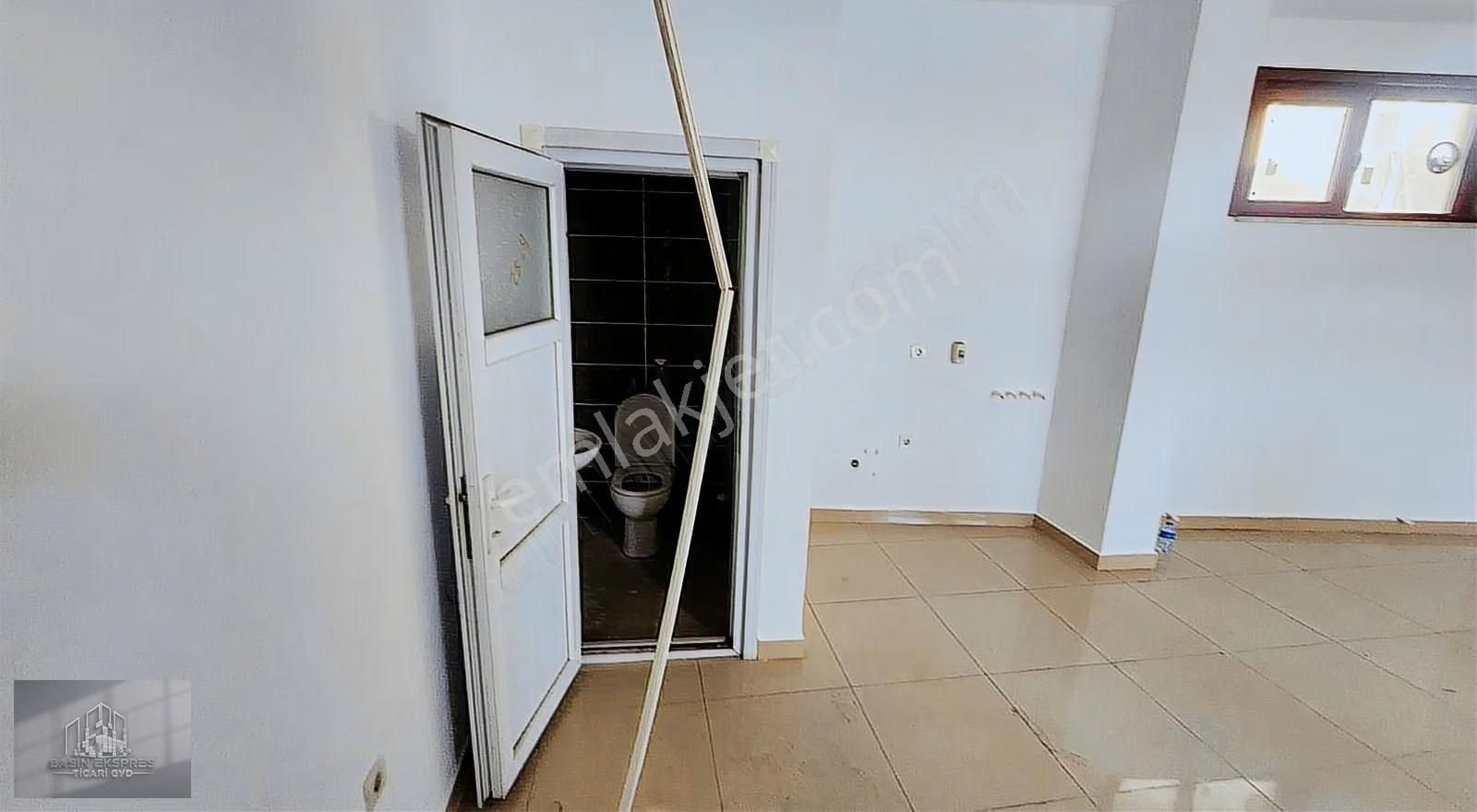 Sulyapıdan Kiralik İskanli 160 M2 Dükkan - Görsel 5