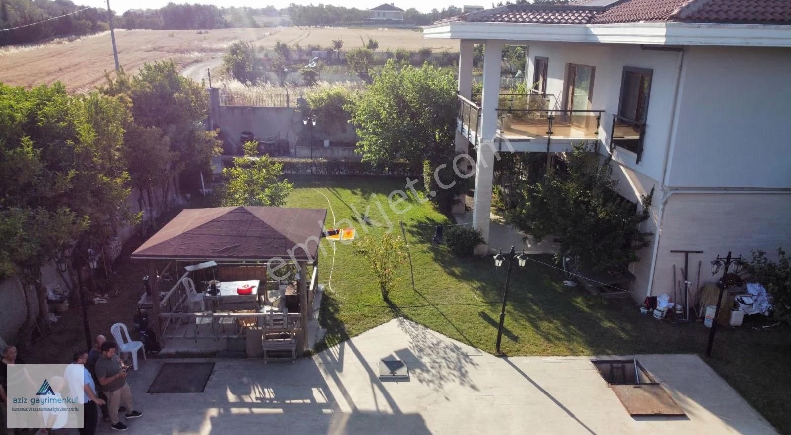 Silivri Ortaköyde Satılık 8+2 Havuzlu Villa - Görsel 6