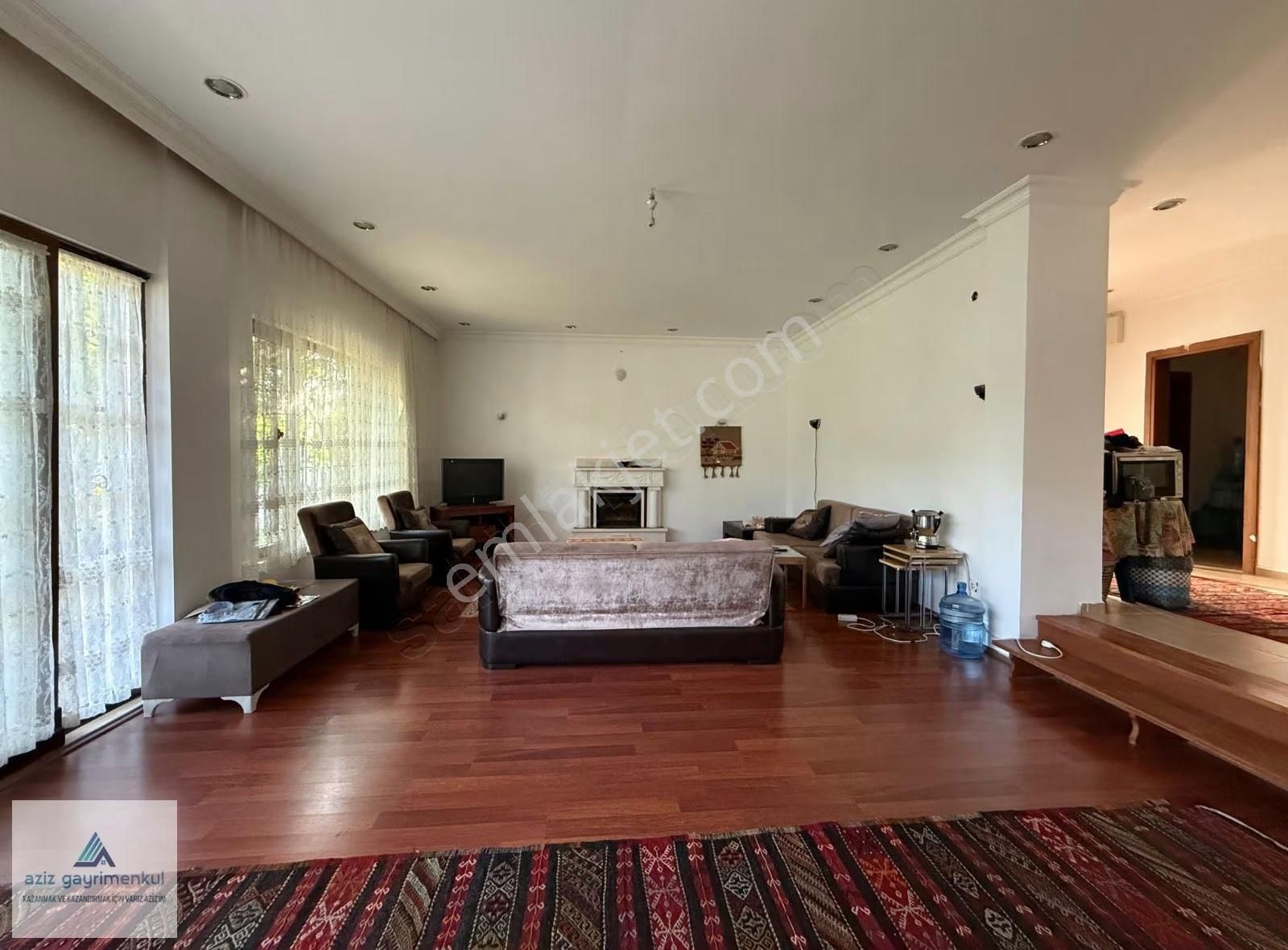 Silivri Ortaköyde Satılık 8+2 Havuzlu Villa - Görsel 32