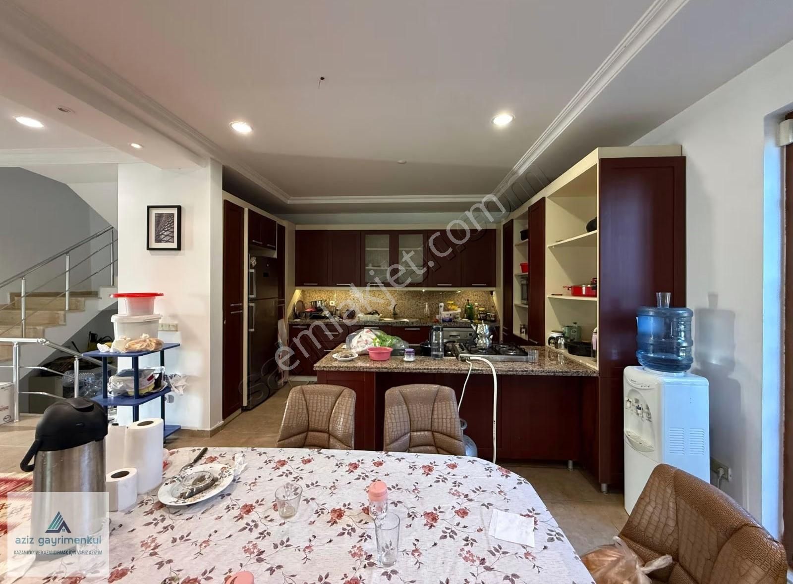 Silivri Ortaköyde Satılık 8+2 Havuzlu Villa - Görsel 28