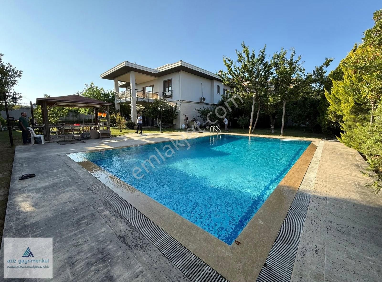 Silivri Ortaköyde Satılık 8+2 Havuzlu Villa - Görsel 19
