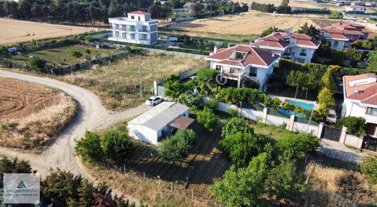 Silivri Ortaköyde Satılık 8+2 Havuzlu Villa - Görsel 34