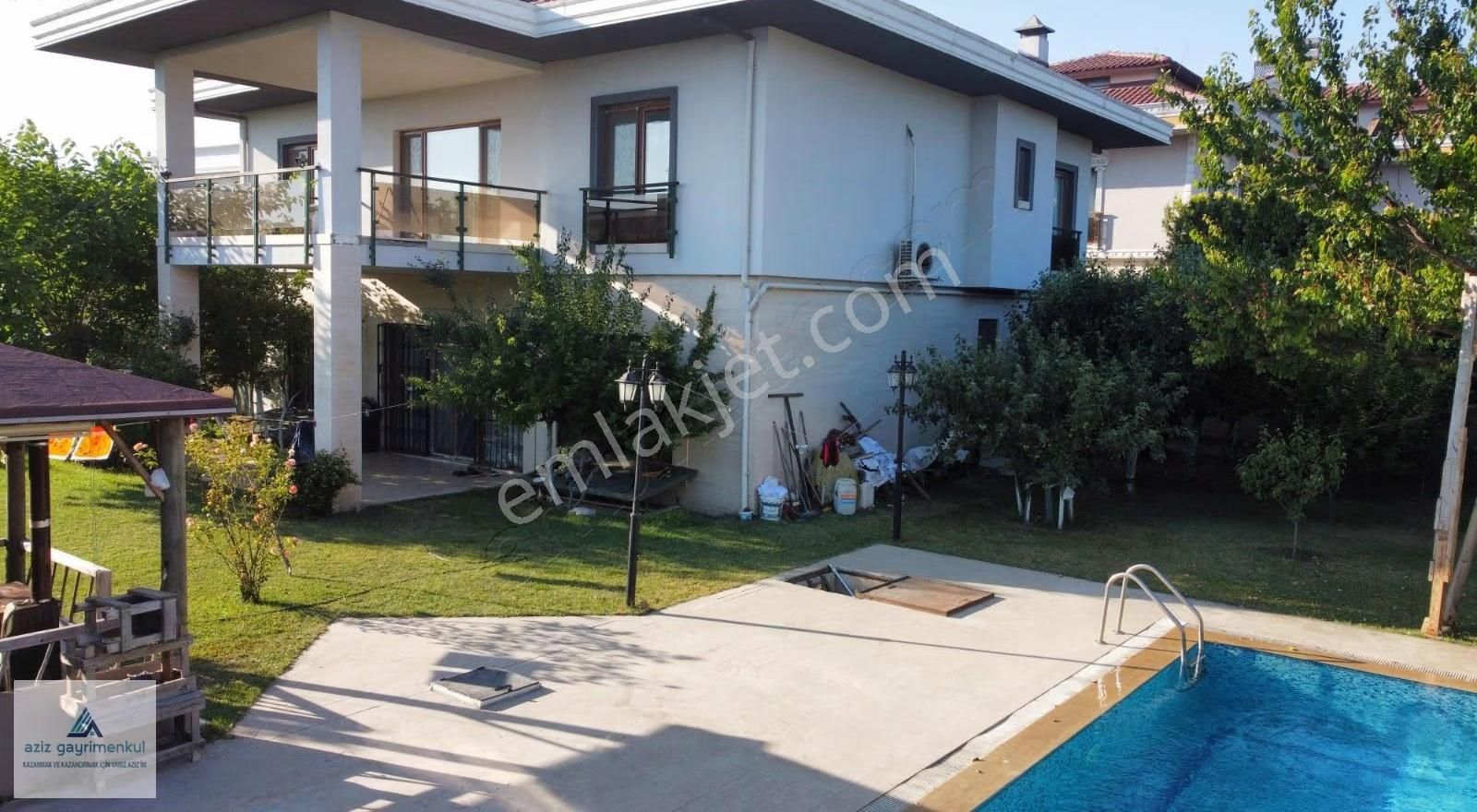 Silivri Ortaköyde Satılık 8+2 Havuzlu Villa - Görsel 27