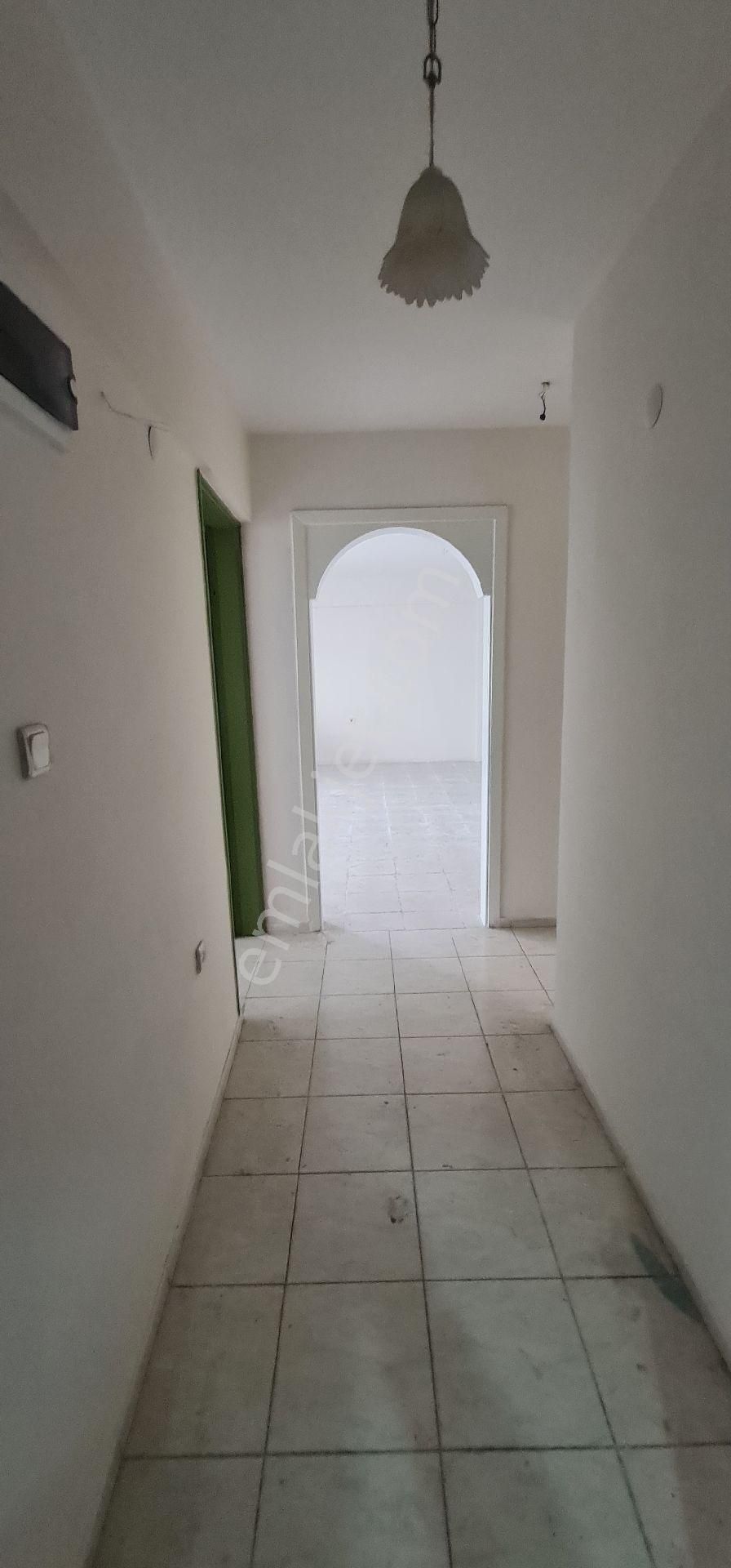 İzmir Konakaltıntaş Mahallesinde Kıralık 3+1 Daire - Görsel 10