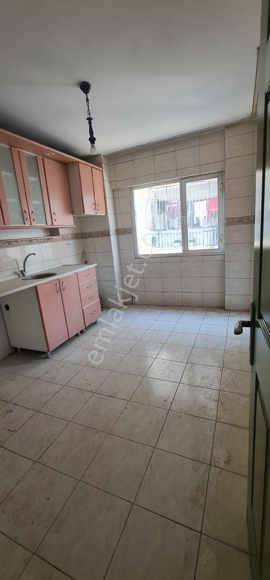 İzmir Konakaltıntaş Mahallesinde Kıralık 3+1 Daire - Görsel 14