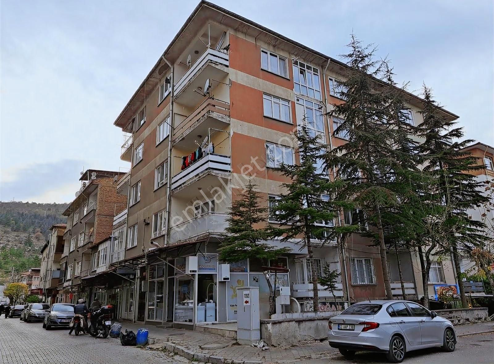 Cumhuriyet Mah. Satılık 3+1 Daire: Full Yapılı, Yatırım Fırsatı!