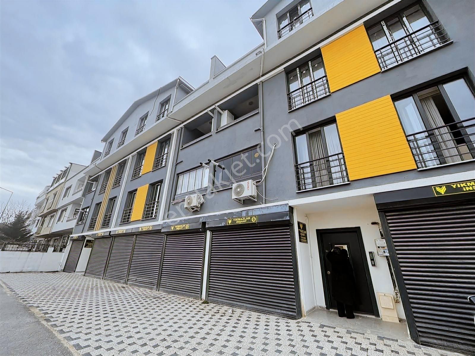 Kayalardan 3+1 Akyıldızda Manzaralı Arakat Daire