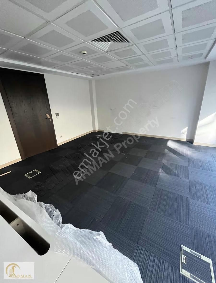 Nef 09 Plaza'da Metroya Çok Yakın Fırsat Kiralık Boş Ofis - Görsel 18