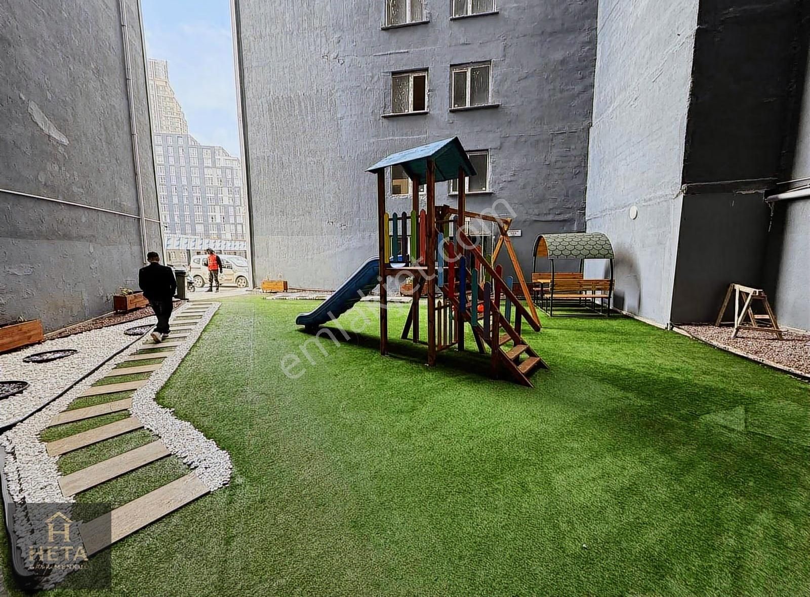 Metrobüse Yakın Site İçi Havuz Cephe Kısa Katlı 2+1 - Görsel 2