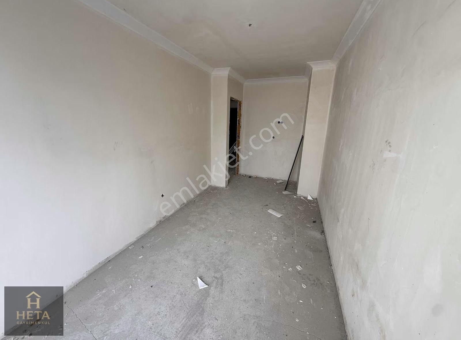 Metrobüse Yakın Site İçi Havuz Cephe Kısa Katlı 2+1 - Görsel 15