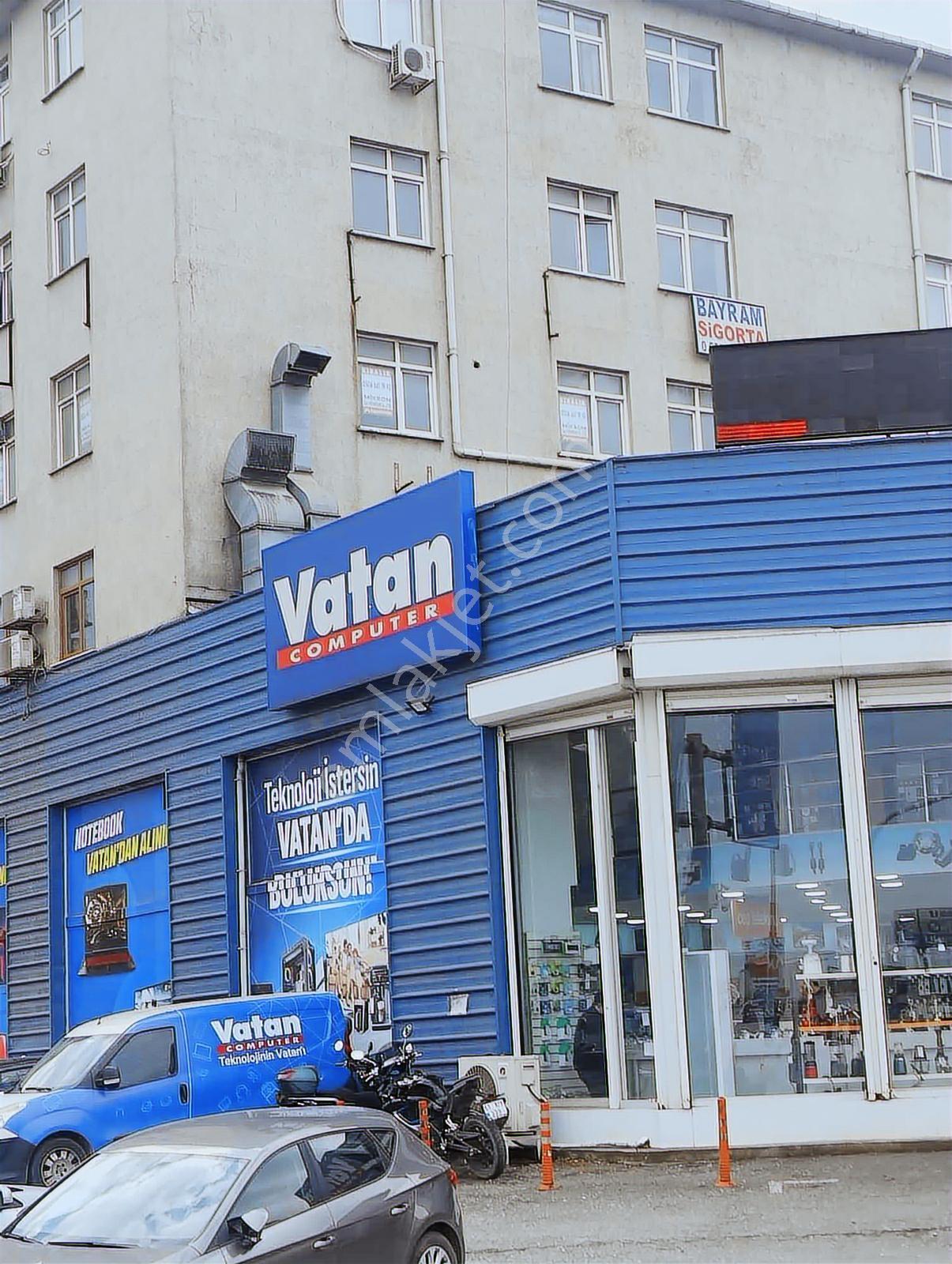 Trabzon Sanayide Vatan Bilgisayar Üzeri 80m2 Köşe Ofis