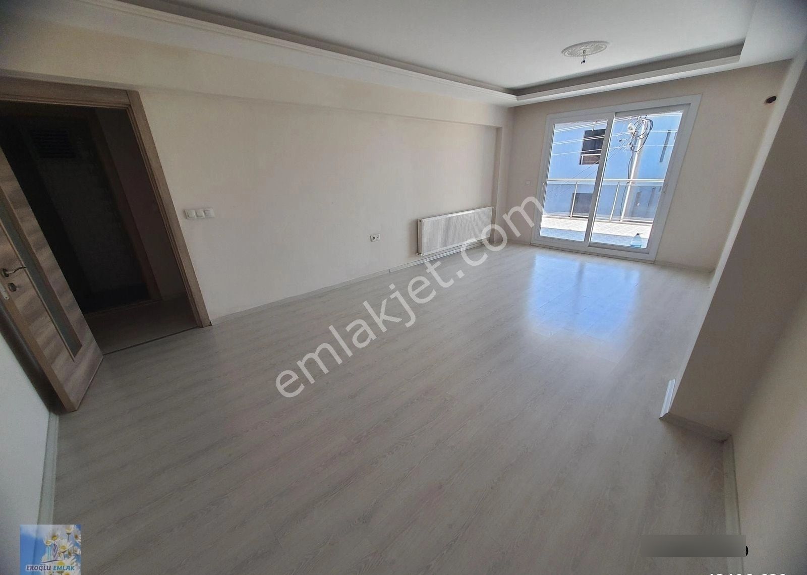 Şirintepe De Oto Parklı Doğalgazlı Ankastreli Kiralık 2+1 Daire