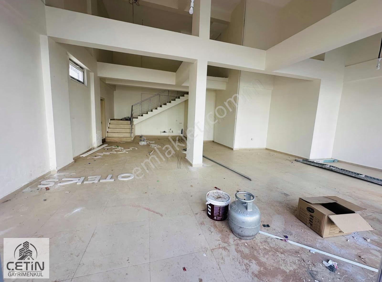 Çetin Gayrimenkul'den Cadde Kenarı 200m2 Önü Acık Satılık Dükkan - Görsel 3
