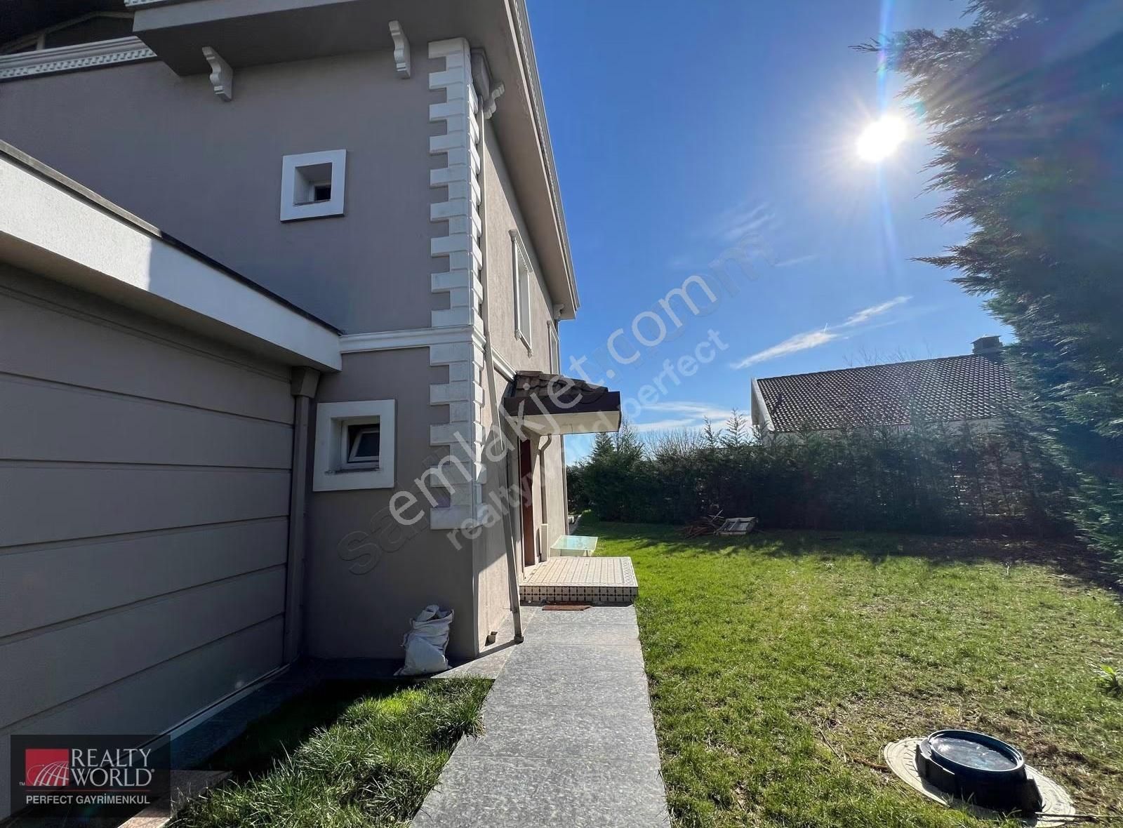 Zekeriyaköyde Sitede Satılıkmüstakil Natamam 5+2 Forlex Havuzlu - Görsel 17