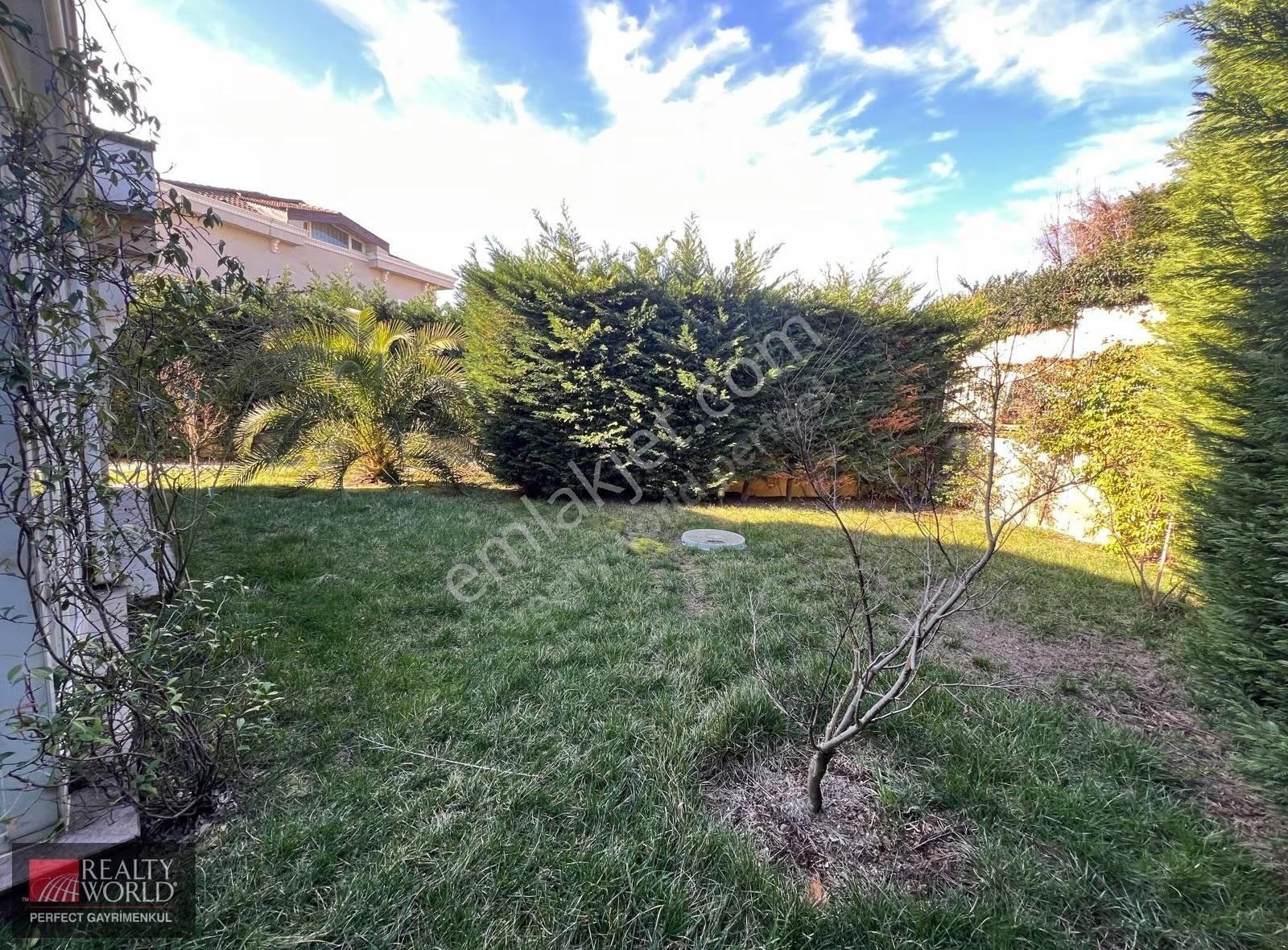 Zekeriyaköyde Sitede Satılıkmüstakil Natamam 5+2 Forlex Havuzlu - Görsel 16