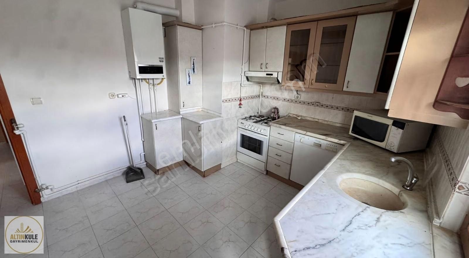 Altınkuleden Birlikte 3. Katta Kiralık Daire - Görsel 8