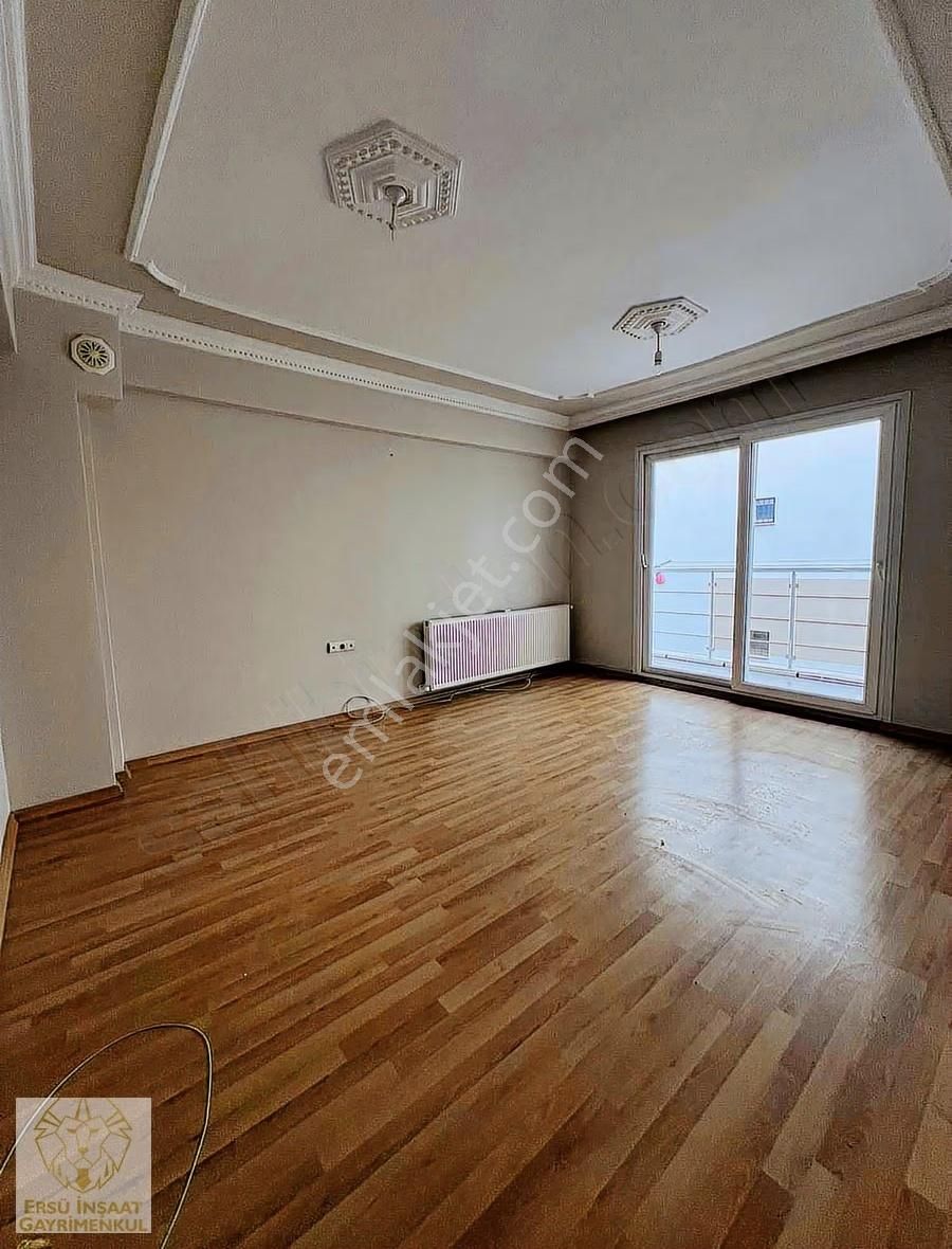 Ersü'den 2+1 90m2 Doğalgazlı Balkonlu Yeni Bina Arakat Daire