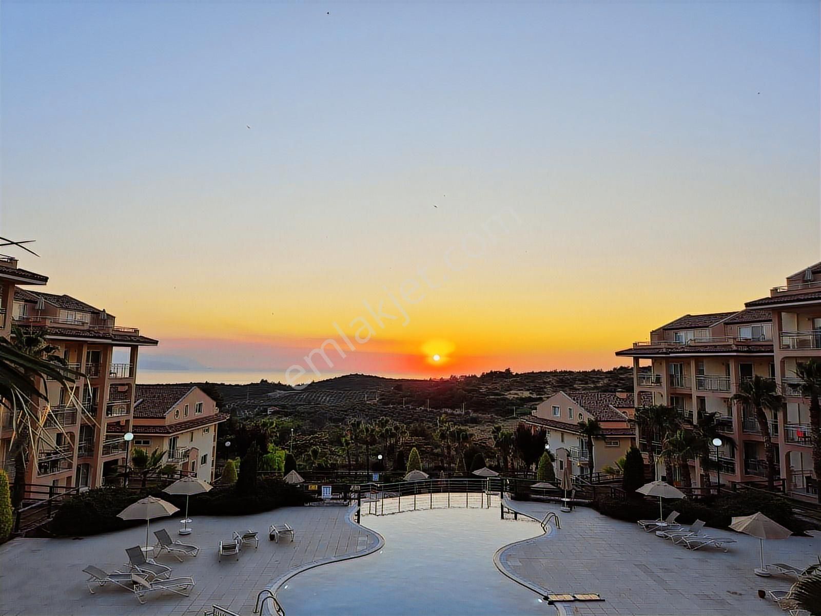 Kuşadası Golf Klübü Evlerinde Deniz Manzaralı 2+1 Havuz Önü - Görsel 26