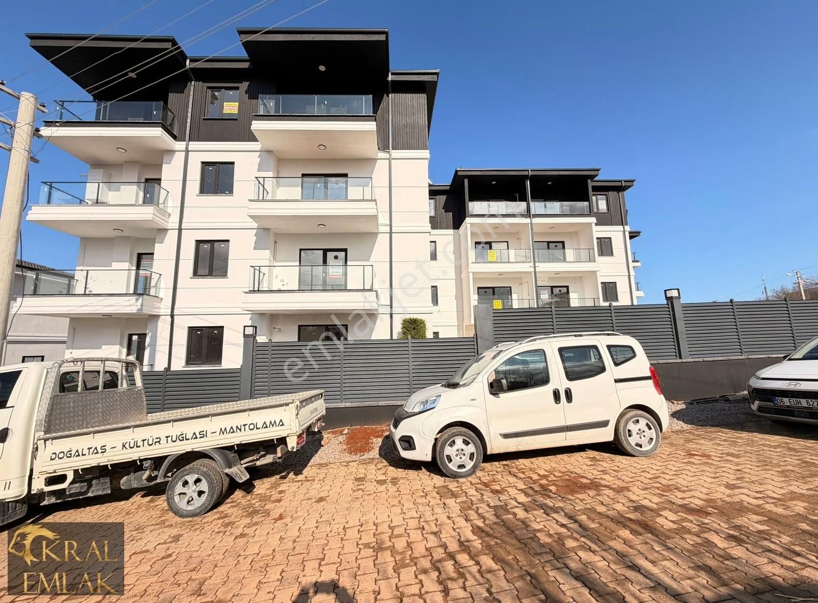 Akçakocanın Havuzlu Tek Akllı Binasında Satılık 1+1 Daireler - Görsel 18