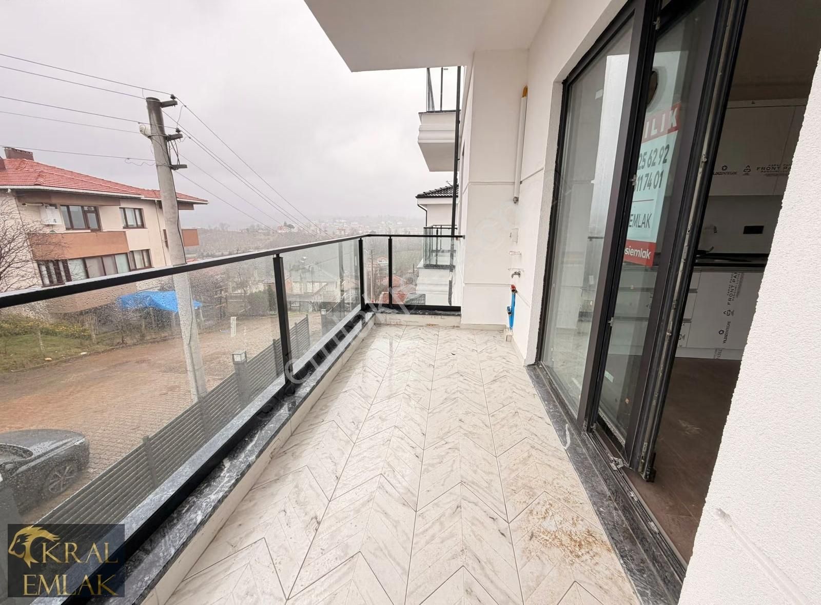 Akçakocanın Havuzlu Tek Akllı Binasında Satılık 1+1 Daireler - Görsel 11