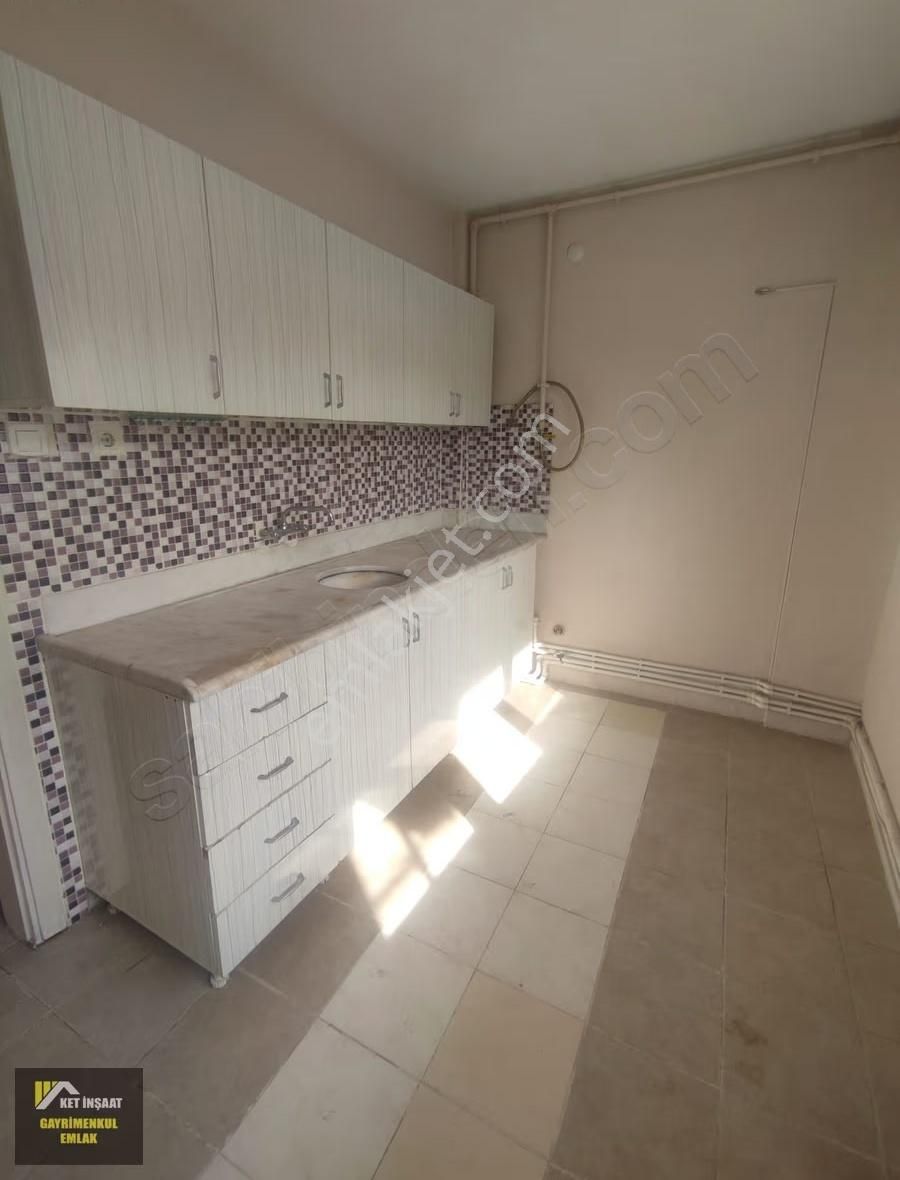Ket'ten Sarnıç Merkezde Kiralık 2+1 Daire - Görsel 9