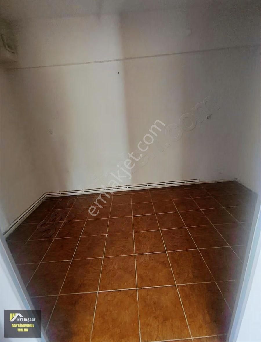 Ket'ten Sarnıç Merkezde Kiralık 2+1 Daire - Görsel 8