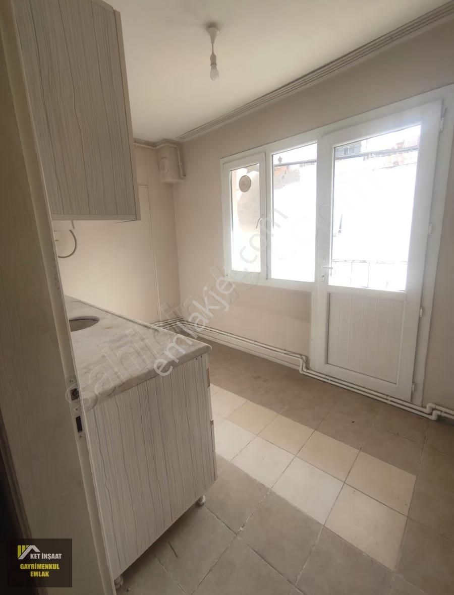 Ket'ten Sarnıç Merkezde Kiralık 2+1 Daire - Görsel 3