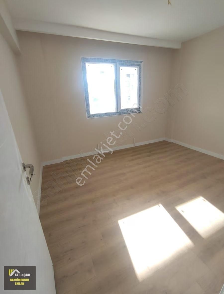 Ket'ten Evka 7 Konutlarında Full Yeni Tadilatlı 2+1 Daire - Görsel 3