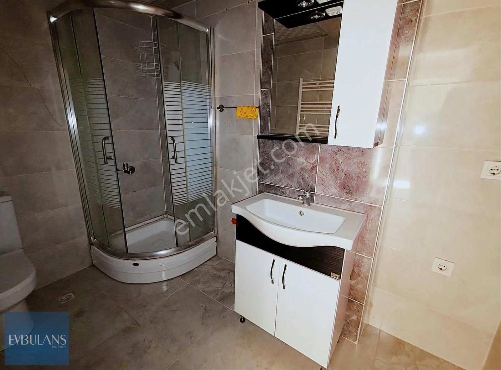 Çiğli Metro Grosmarket Karşısı Anadolu Caddesi Üzeri Kap.mut 2+1 - Görsel 4