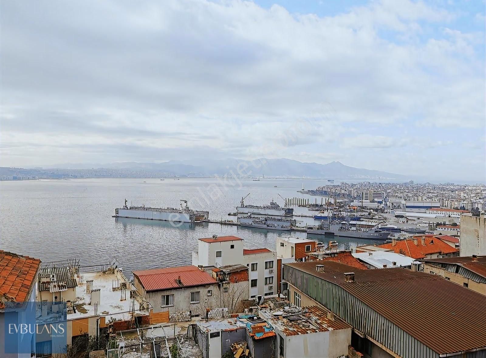 Kapanmaz Deniz Manzaralı Kapalı Mutfaklı Lx 2+1 Daire
