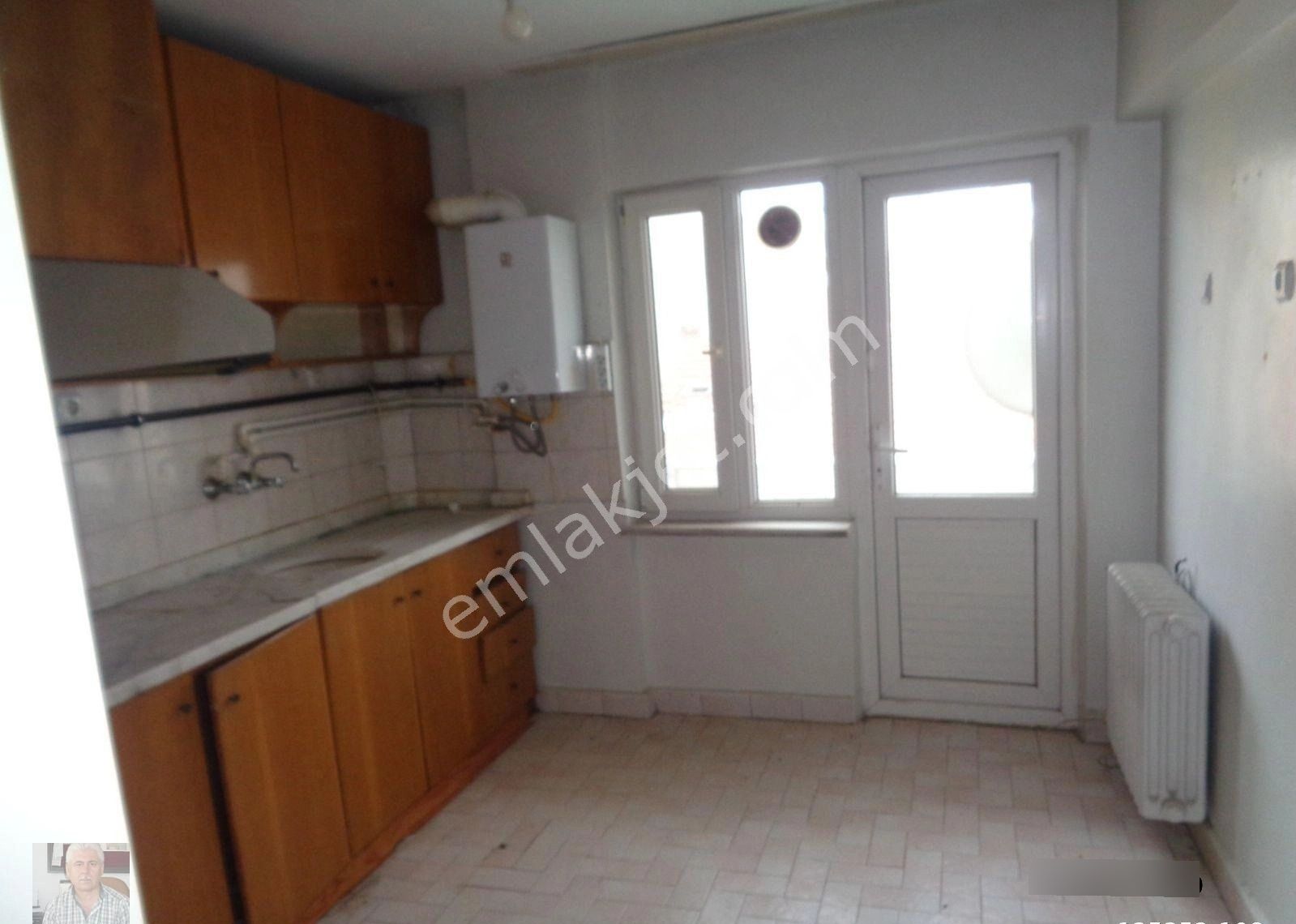 Işıklar Mah. Işıklar Cami Yakını Çift Balkonlu Daire - Görsel 12