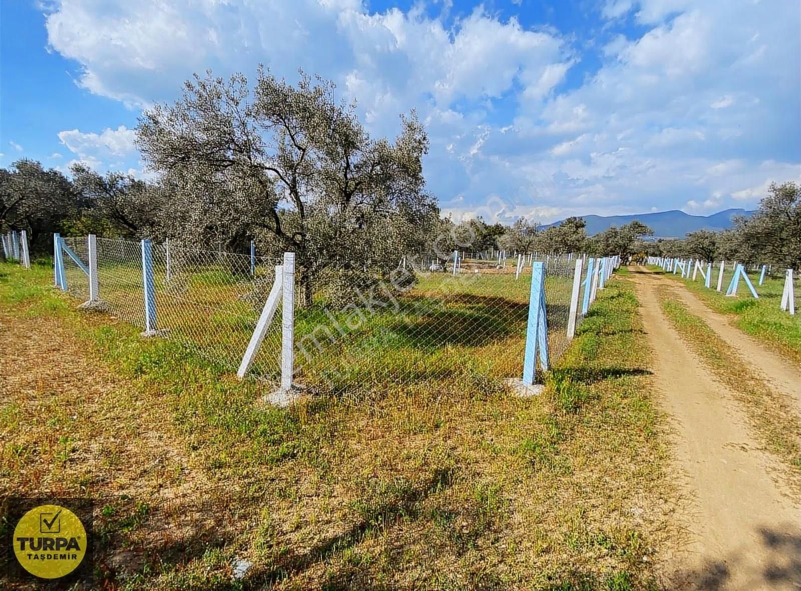 Torbalı Karakızlar'da Satılık 241m² Bahçe - Yatırım Fırsatı!