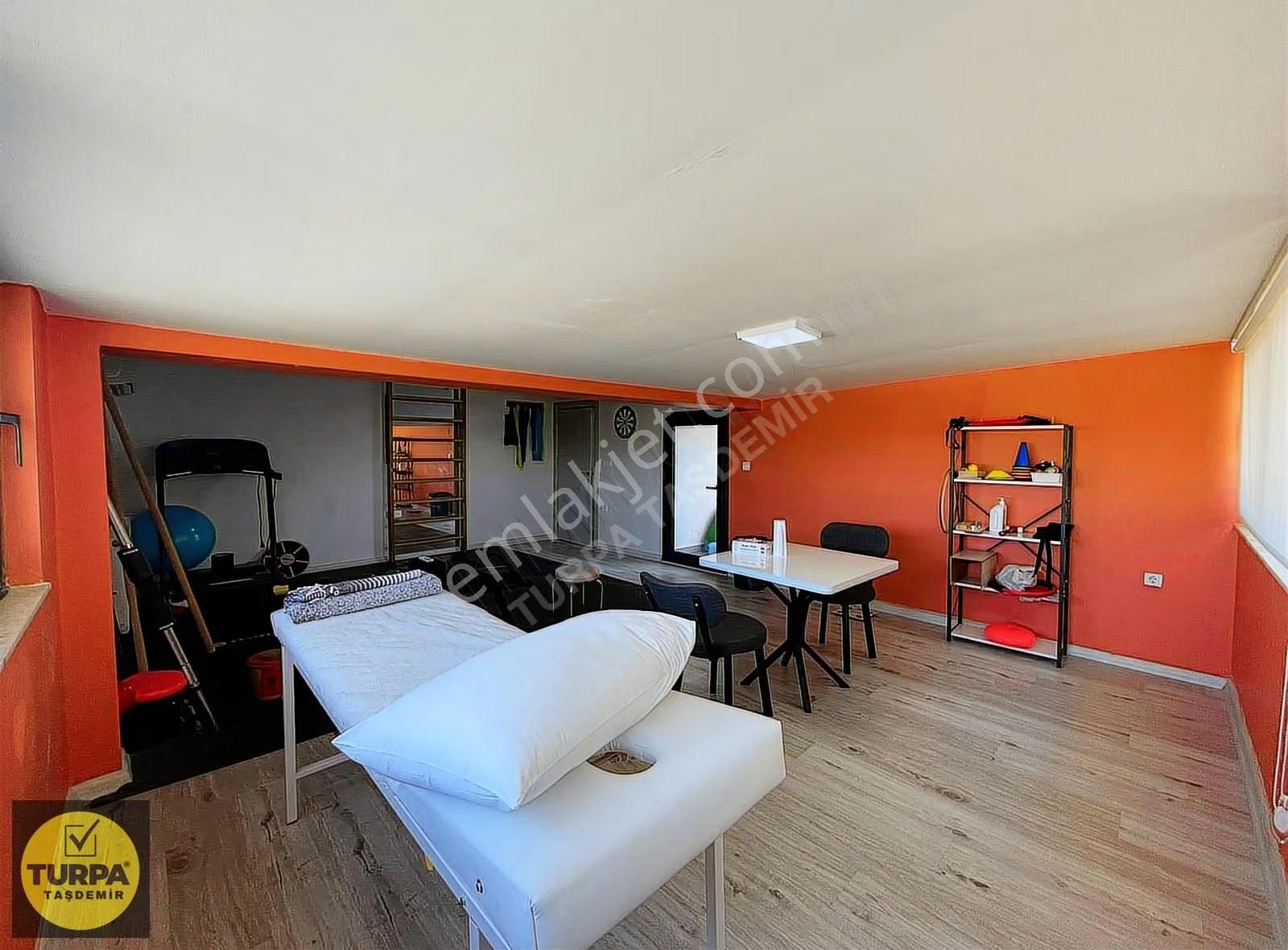 Menderes Cüneytbey Mahallesi'nde Acil Satılık Dubleks Daire - Görsel 4