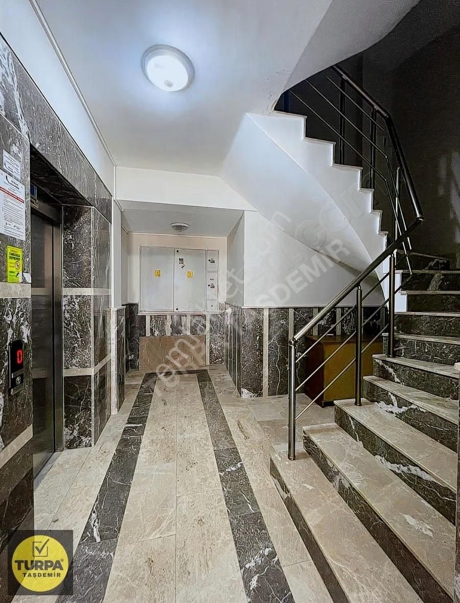 Menderes Cüneytbey Mahallesi'nde Acil Satılık Dubleks Daire - Görsel 29