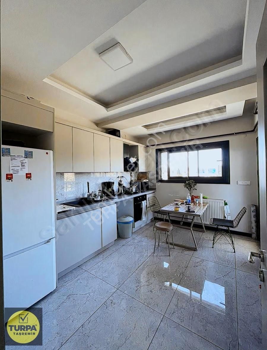 Menderes Cüneytbey Mahallesi'nde Acil Satılık Dubleks Daire - Görsel 12