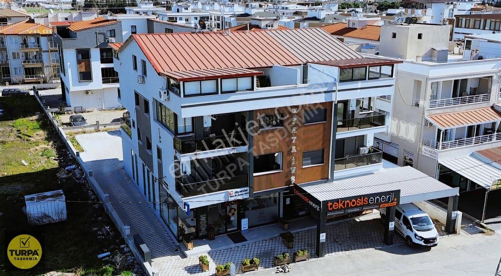 Menderes Cüneytbey Mahallesi'nde Acil Satılık Dubleks Daire - Görsel 14