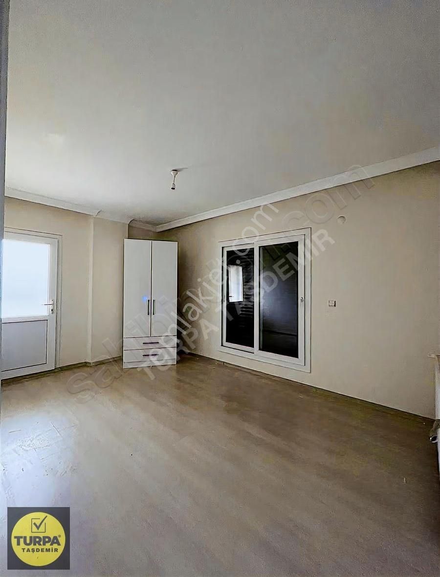 Menderes Mithatpaşa Mahallesi Satılık İkiz Villa - Görsel 24