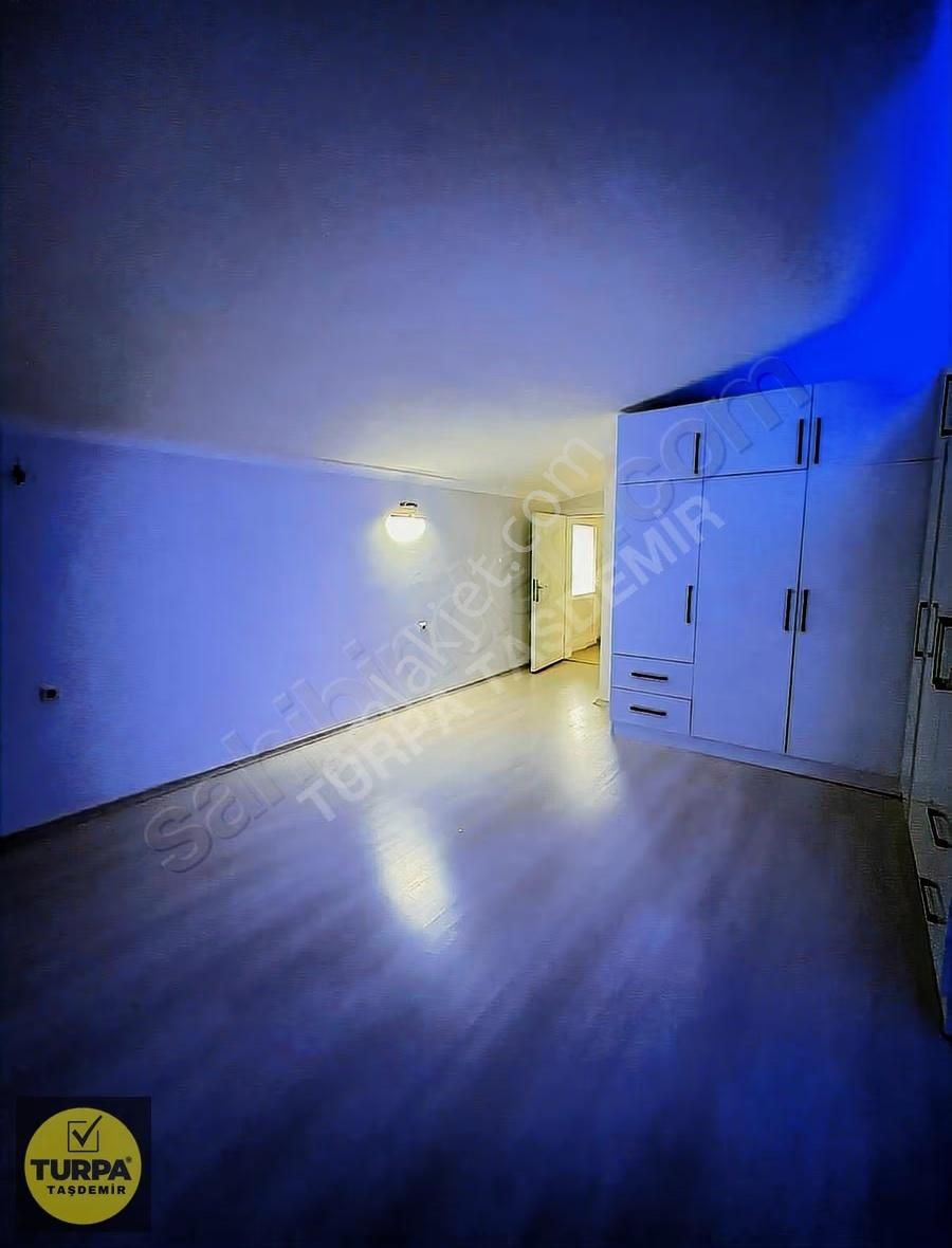 Menderes Mithatpaşa Mahallesi Satılık İkiz Villa - Görsel 14
