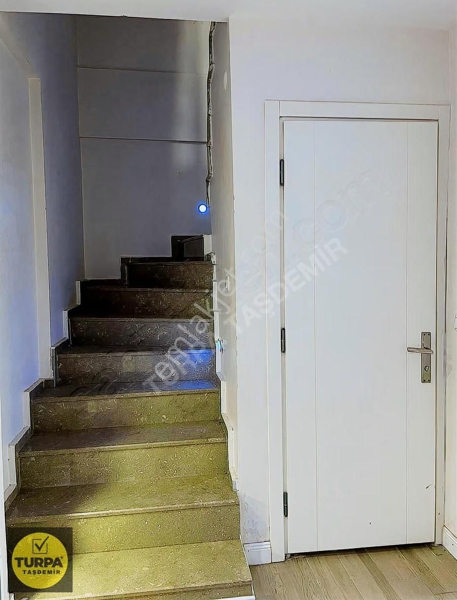Menderes Mithatpaşa Mahallesi Satılık İkiz Villa - Görsel 31
