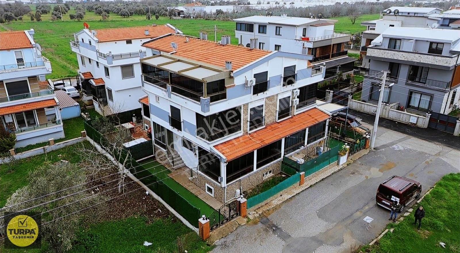 Menderes Mithatpaşa Mahallesi Satılık İkiz Villa - Görsel 32