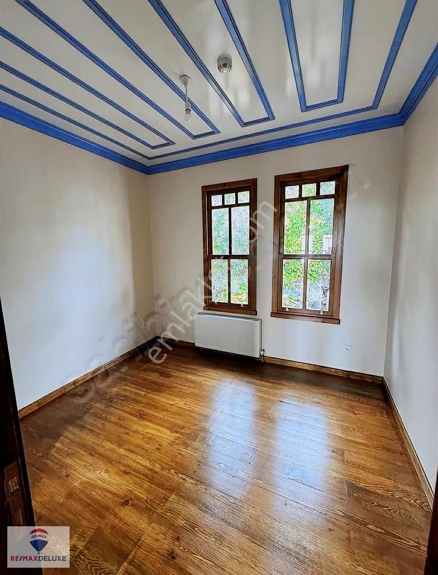 Tarih Koridorunda Restore Edilmiş Geniş Bahçeli Satılık Konak - Görsel 2