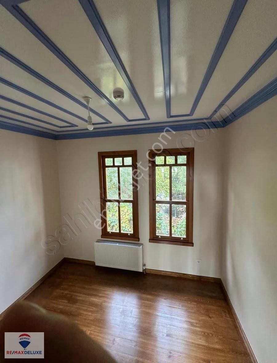 Tarih Koridorunda Restore Edilmiş Geniş Bahçeli Satılık Konak - Görsel 9