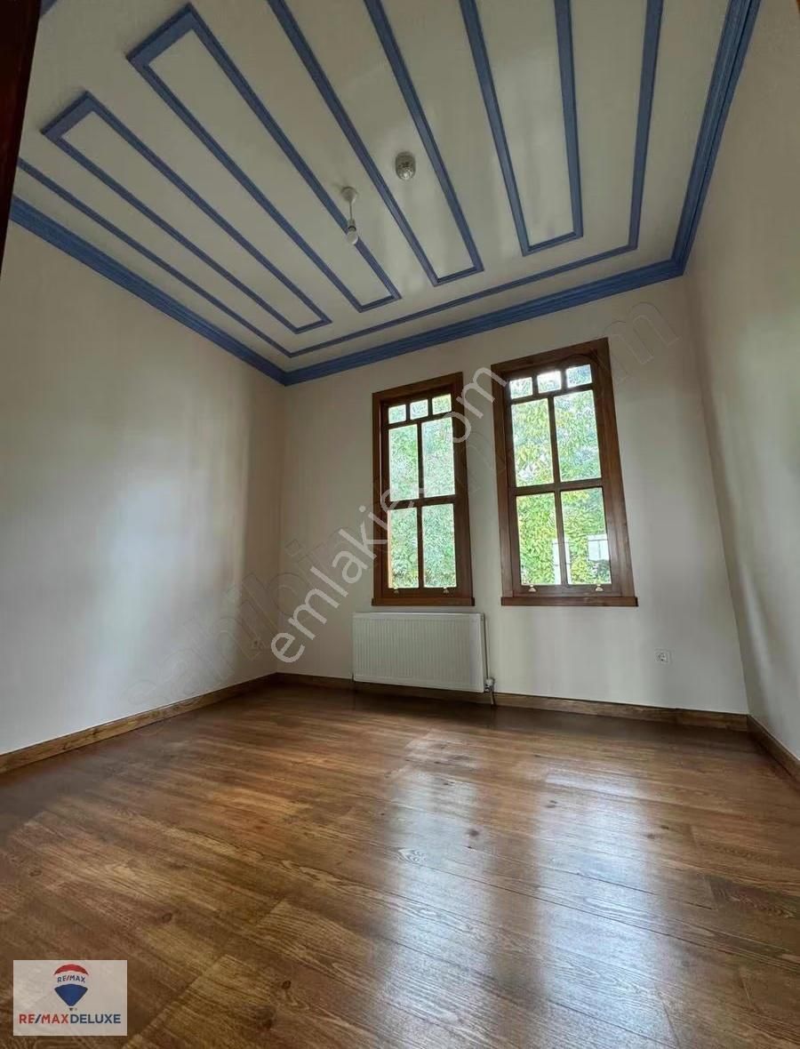 Tarih Koridorunda Restore Edilmiş Geniş Bahçeli Satılık Konak - Görsel 15